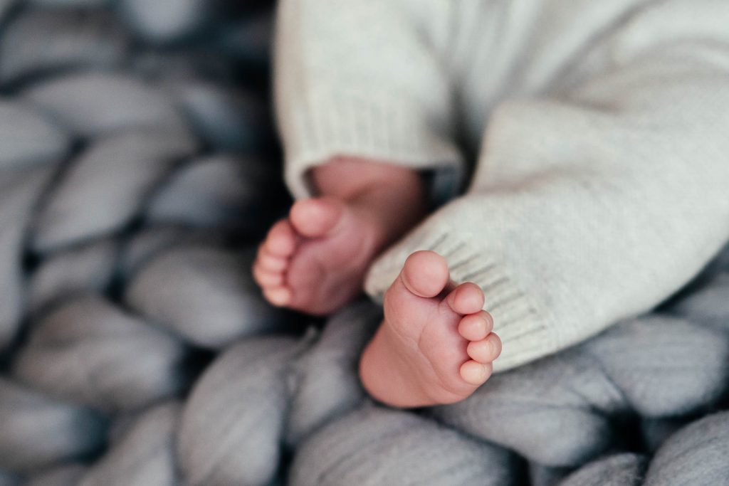 babys toes
